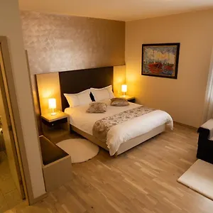 Scallop Self Check-in Bed & Breakfast Zara
